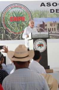 El mandatario estatal se manifiesta a favor de que prevalezca el subsidio de 350 mdp en materia de seguridad social para este sector